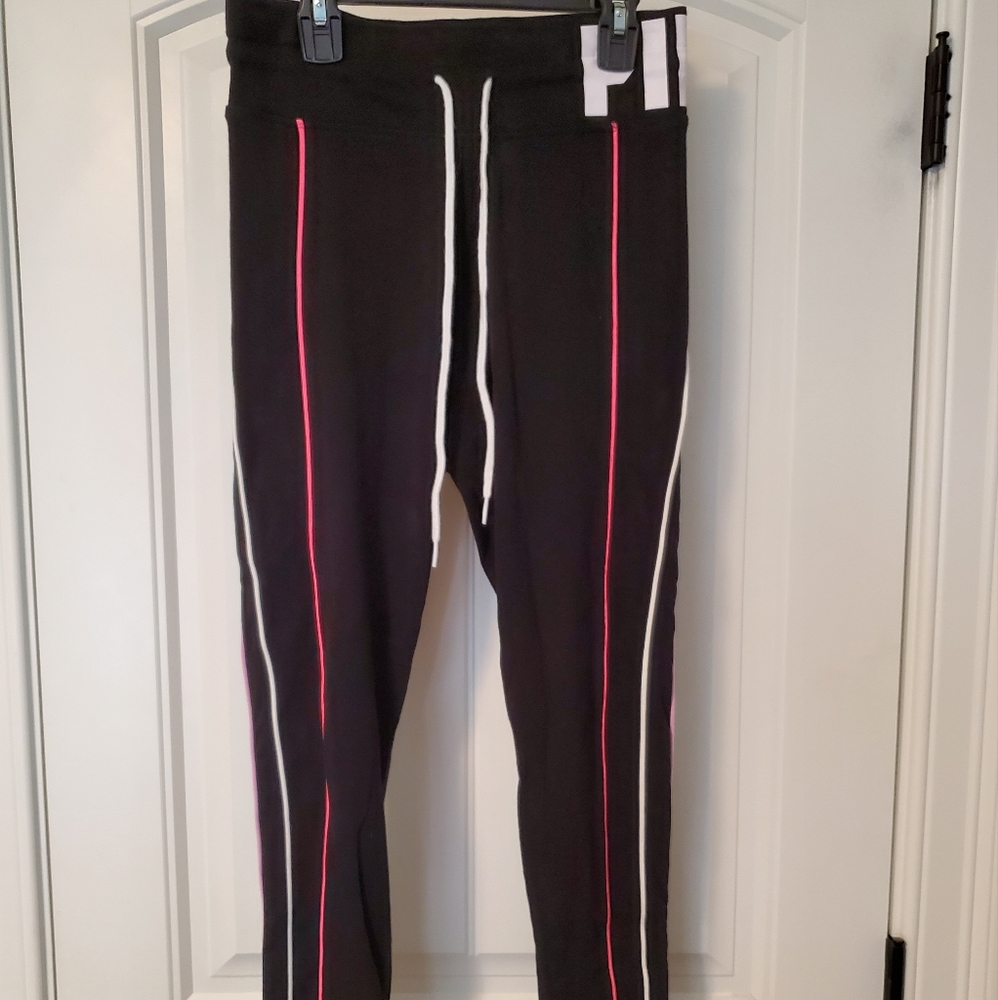PINK Leggings